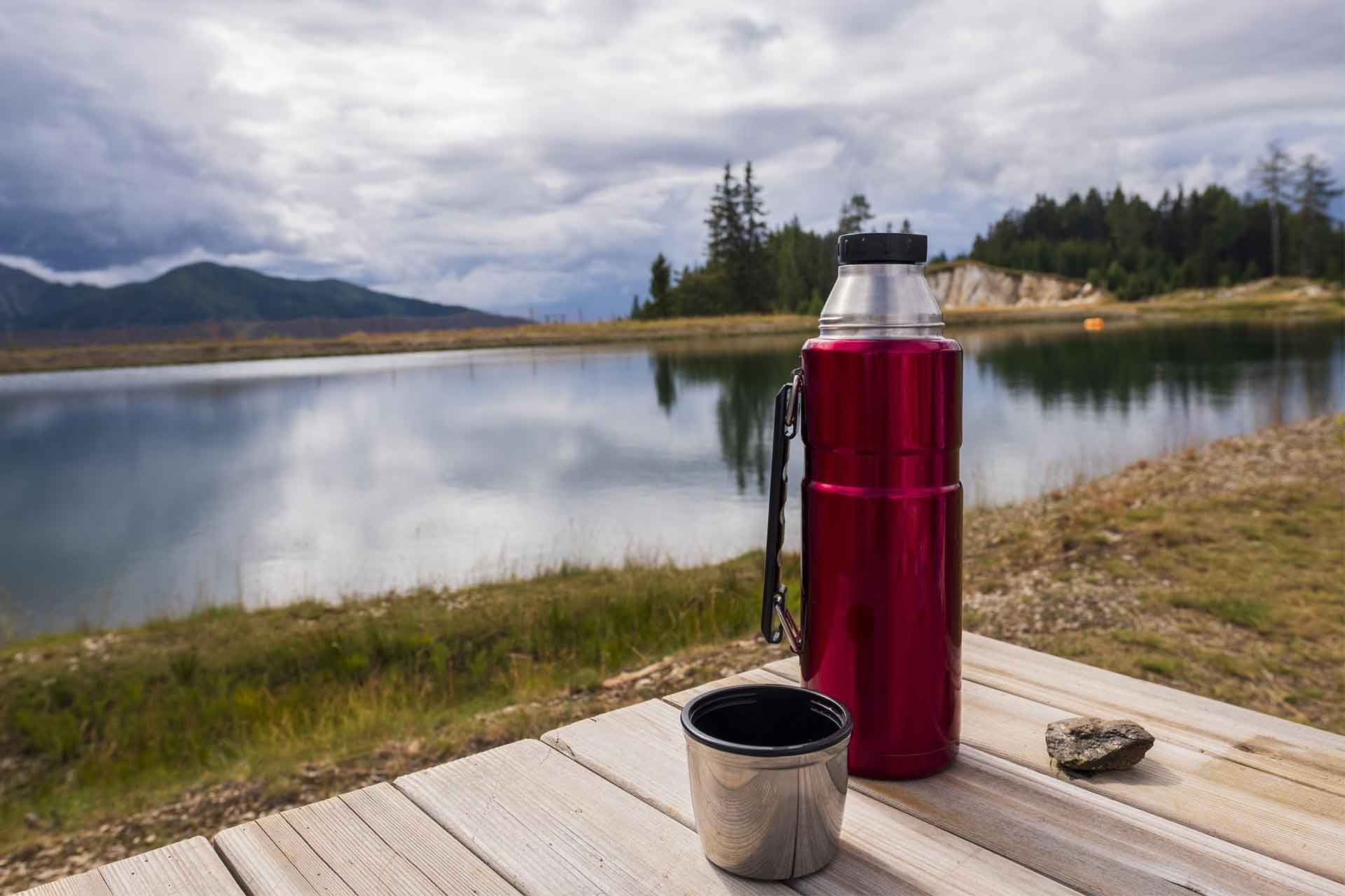 Lire la suite à propos de l’article La gourde isotherme, pour des voyages respectueux de l’environnement