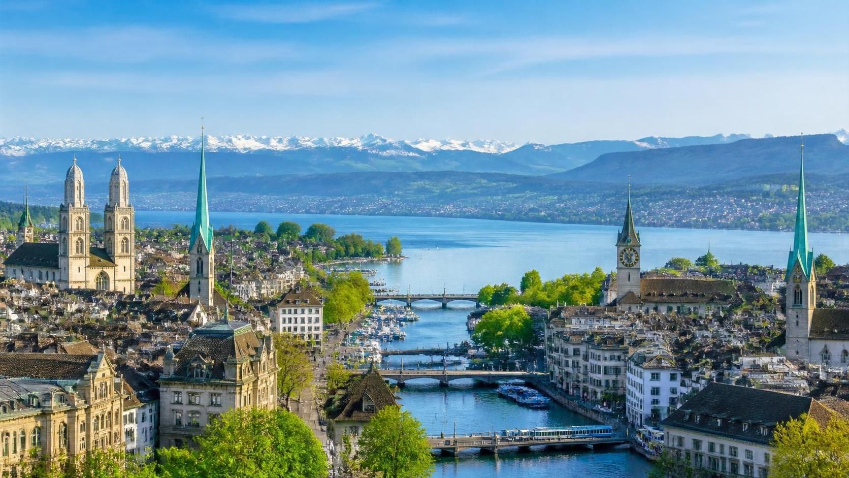 découvrez pourquoi le coût de la vie en suisse surprend et défie les idées reçues, avec une analyse claire des dépenses réelles et des facteurs influençant le budget au quotidien.