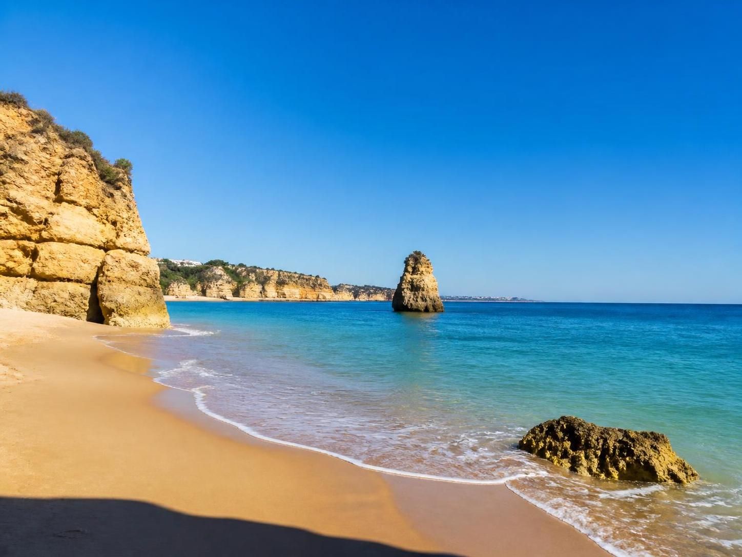 découvrez nos destinations préférées pour partir en octobre au soleil sans dépenser une fortune. profitez de vacances abordables et ensoleillées pour un séjour inoubliable.